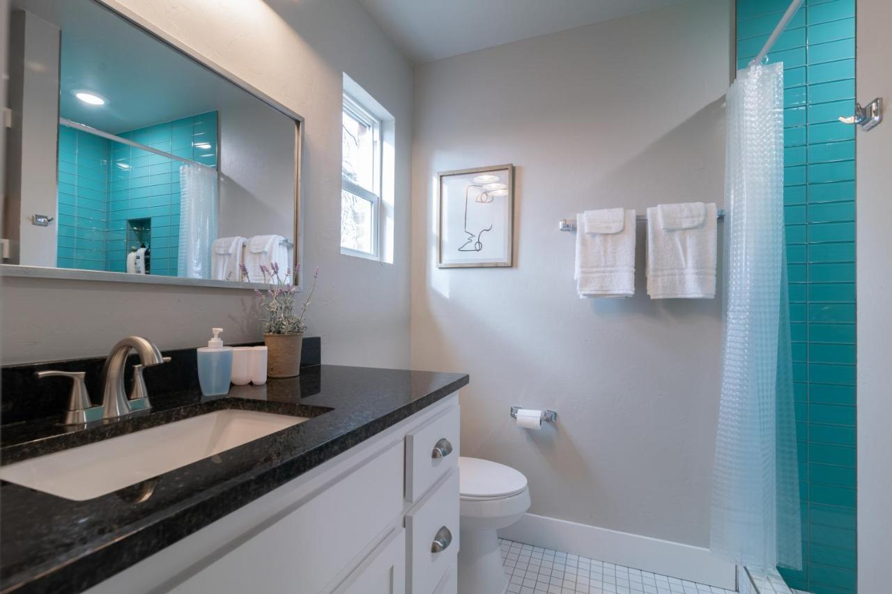 Plaza Pad I - New Near Plaza District *