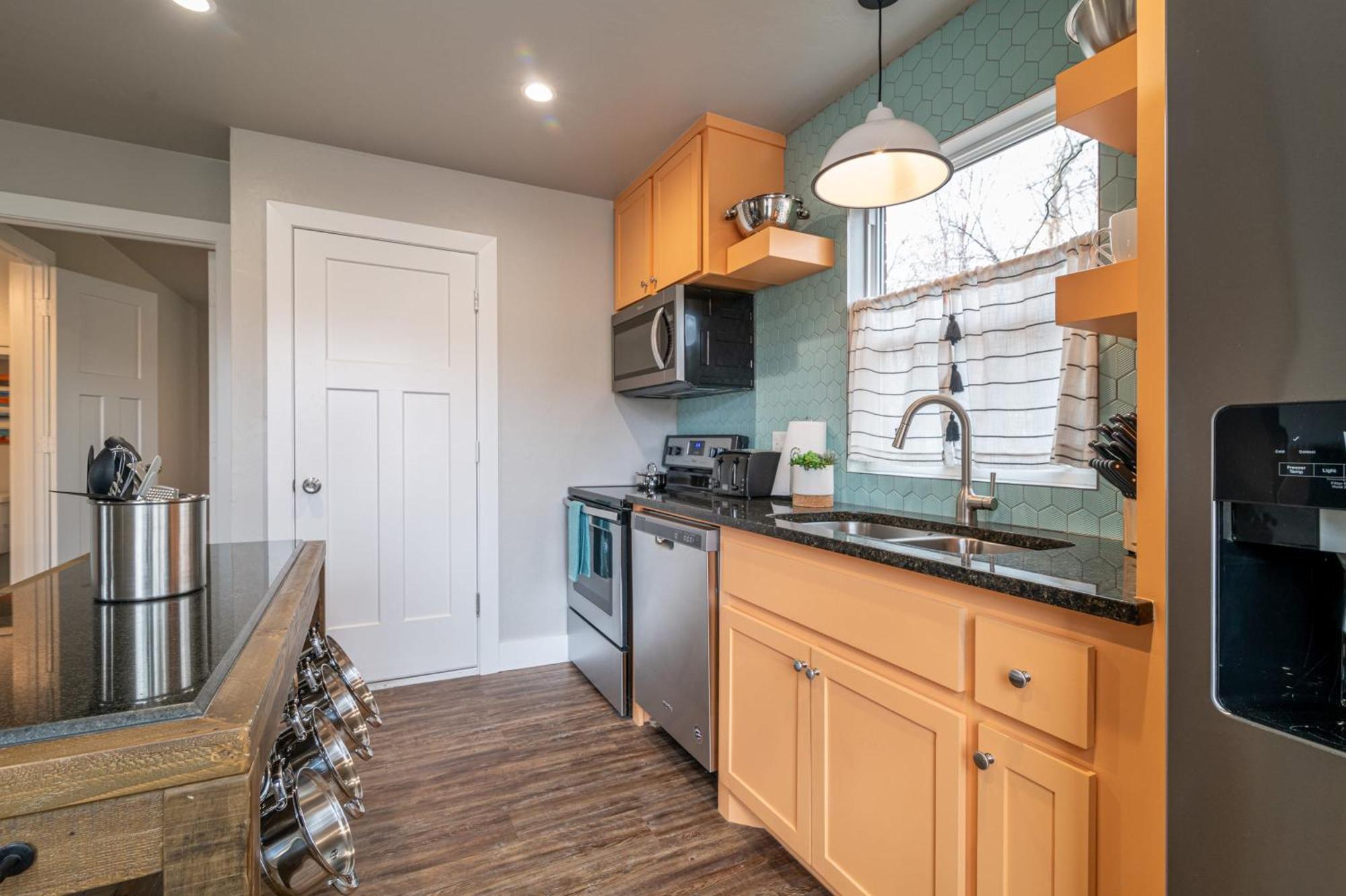 Plaza Pad I - New Near Plaza District